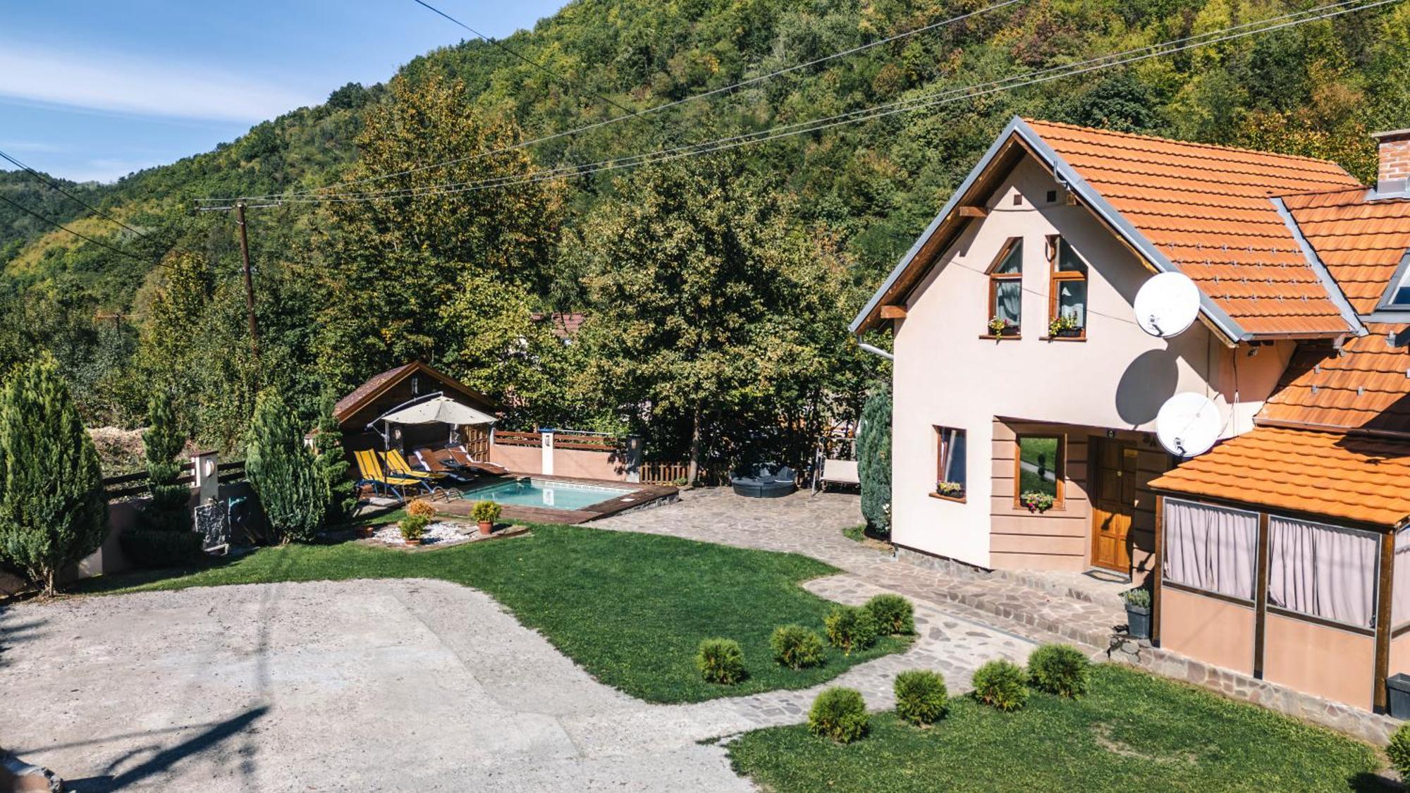Crni Vrh Lodge Zeleni Svet מראה חיצוני תמונה
