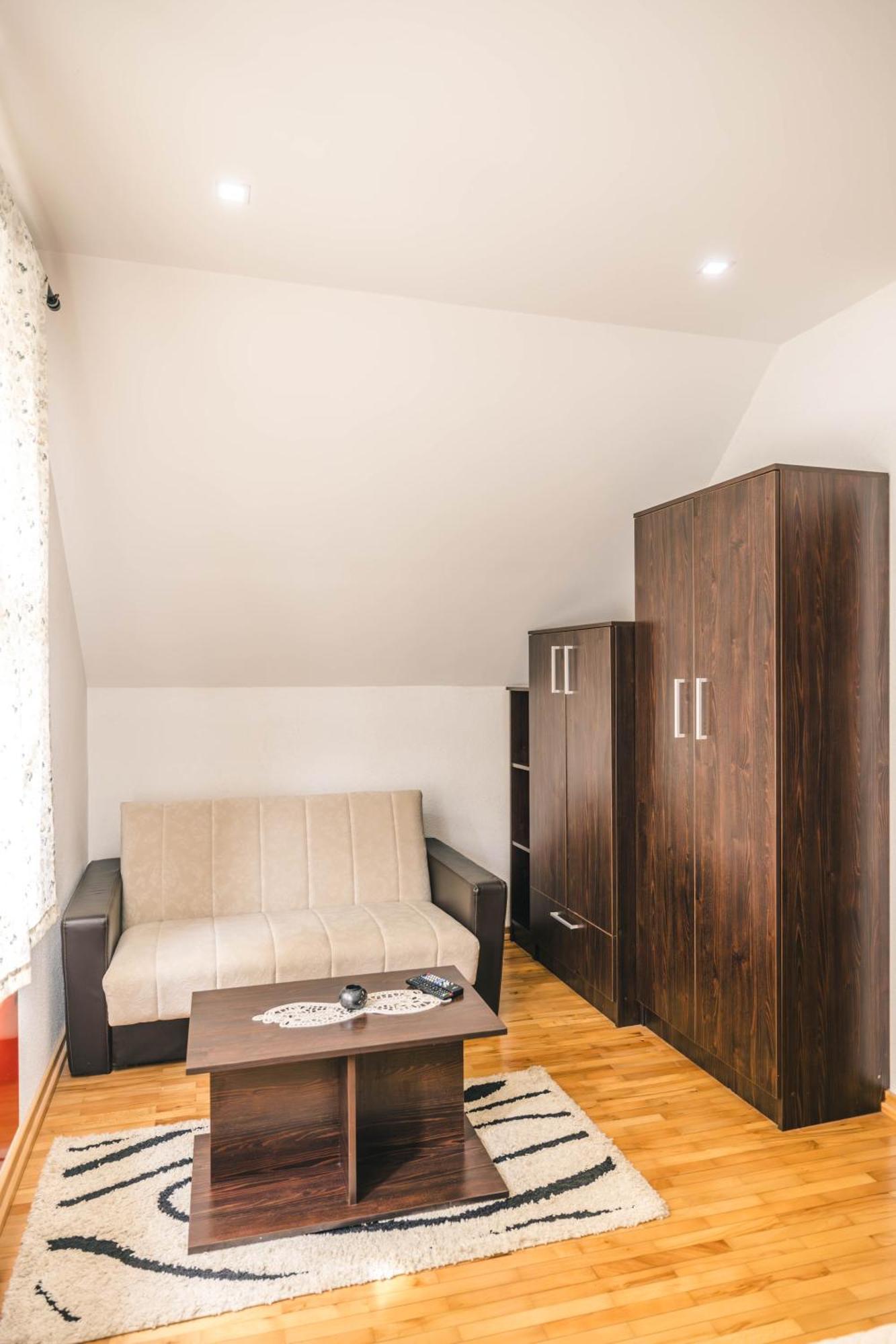 Crni Vrh Lodge Zeleni Svet מראה חיצוני תמונה
