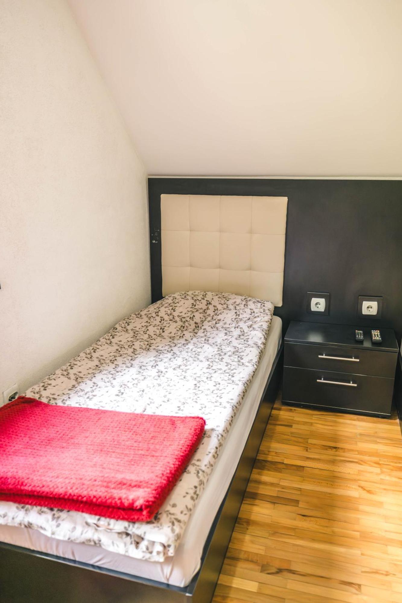 Crni Vrh Lodge Zeleni Svet מראה חיצוני תמונה