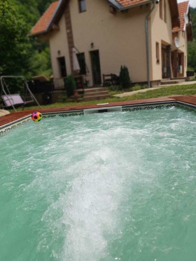 Crni Vrh Lodge Zeleni Svet מראה חיצוני תמונה