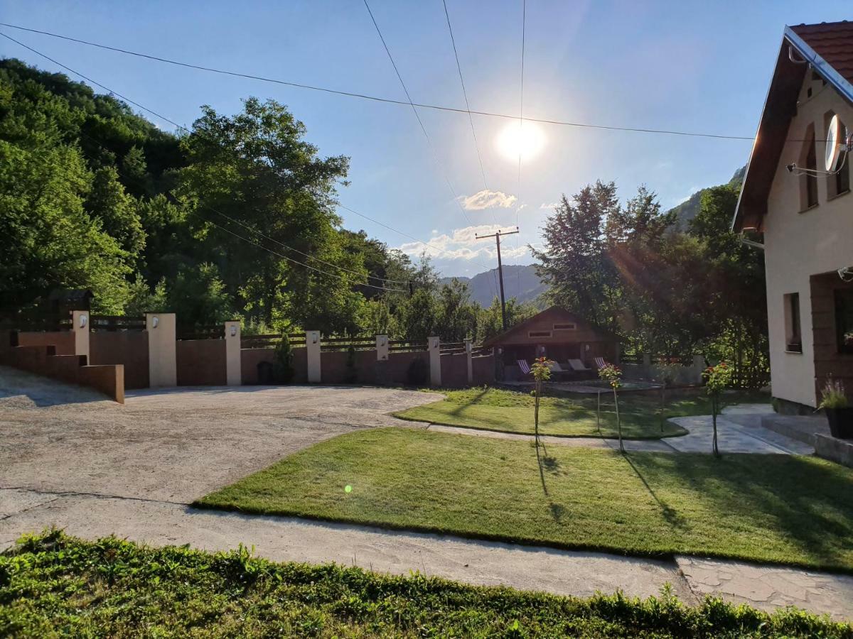Crni Vrh Lodge Zeleni Svet מראה חיצוני תמונה